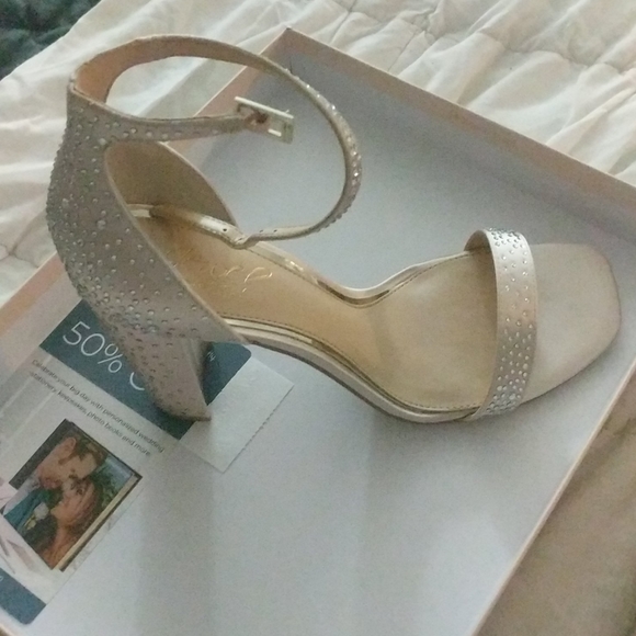 David's Bridal Badgley Mischka Heels - Picture 6 of 10